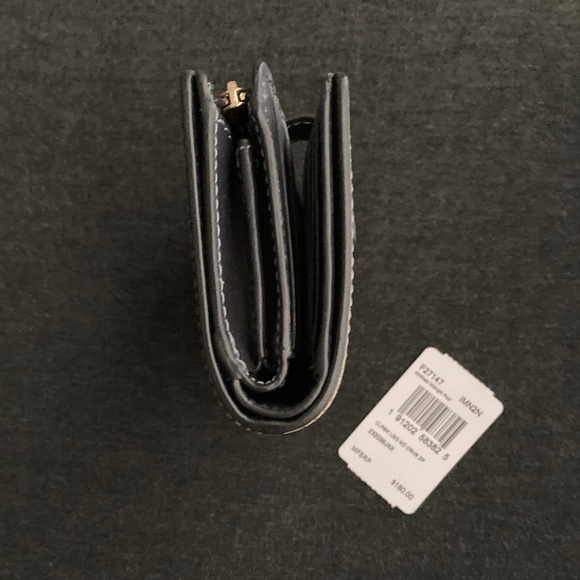 COACH Medium Corner Zip Wallet In Colorblock W/Signature "C" - NWT! - Picture 3 of 4